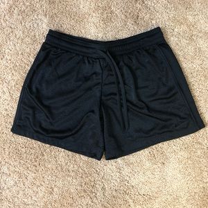 NIKE WOMENS BLACK MESH SHORTS SIZE MEDIUM NWOT